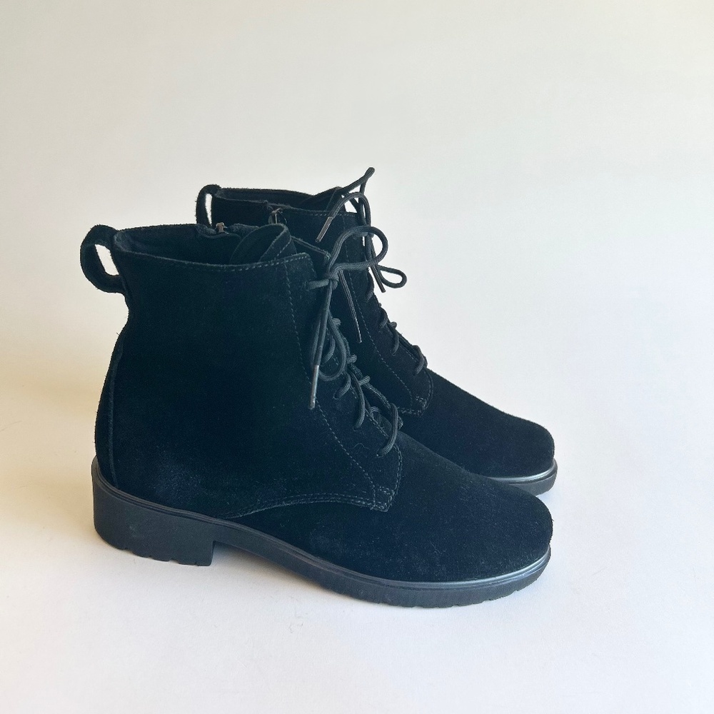 Munro Black Suede Genuine Leather Rubber Outsole Combat Boots size 6